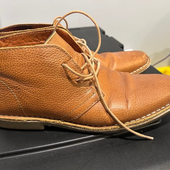 Tan Chukka Boots with Textured Leather and Crepe Sole - Picture 3 of 8